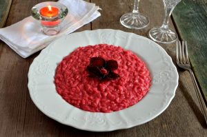 Risotto alla barbabietola e gamberi sfumato allo champagne